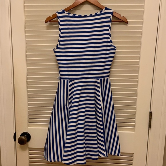 64. Miin Blue and Cream Sleeveless Striped Dress. - Picture 4 of 6